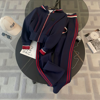 Női kapucnis fleeces béléses sportos szett, hosszú ujjú felső, 3D minta, pamut 80–90%