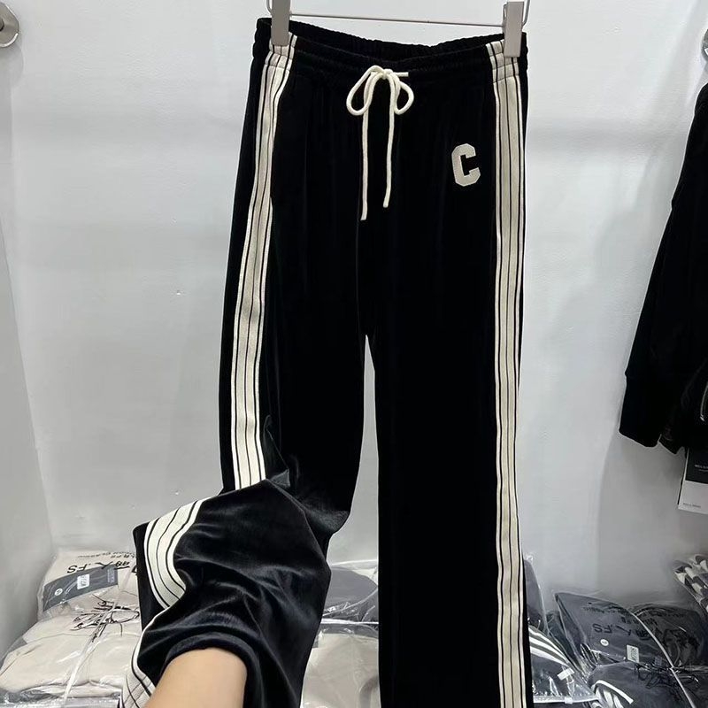 Baršunasti casual dvodijelni komplet za žene: hoodie s bočnim trakama i široke hlače, duljina 3/4, dugi rukavi, Mercerizirana tkanina, proljeće 2025 izdanje