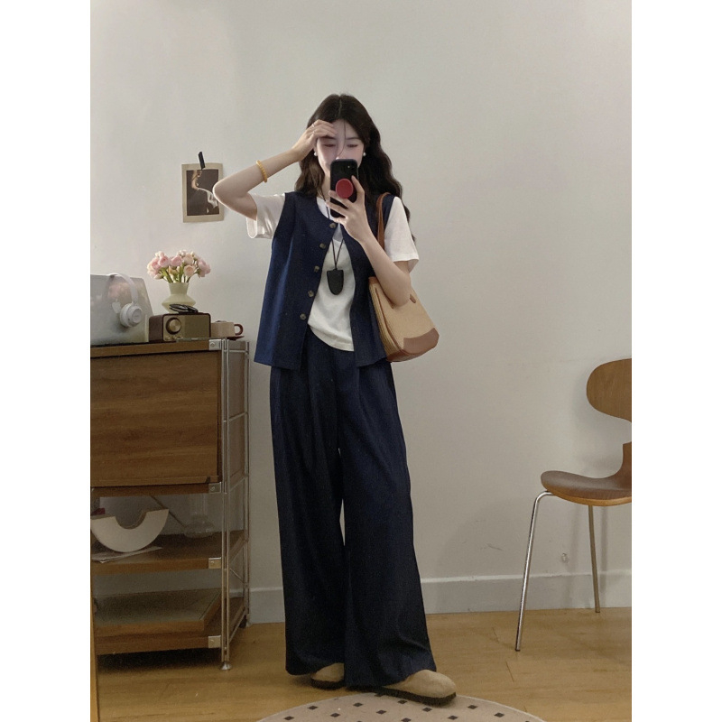 Plus-size trodijelni set: top kratkih rukava, denim prsluk i široke hlače — jednobojni poliester, 95%+