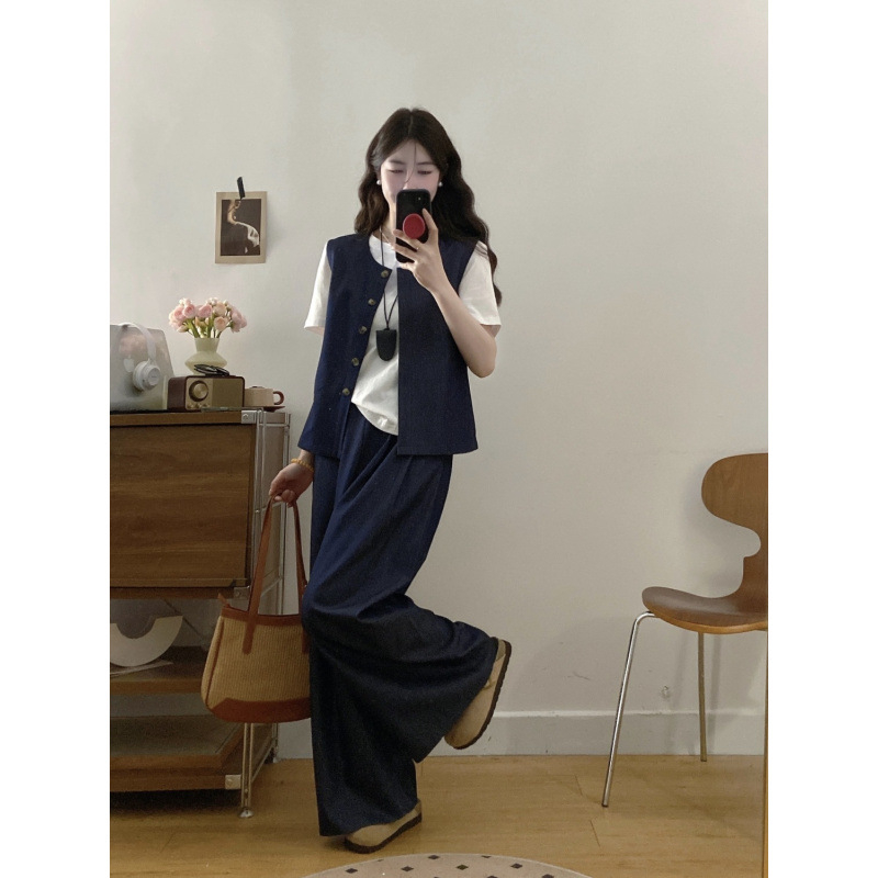 Plus-size trodijelni set: top kratkih rukava, denim prsluk i široke hlače — jednobojni poliester, 95%+