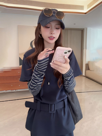 Dva dijela od pamuka: gornji dio s dugim rukavima i dugačke hlače – elegantan gradski stil, jesen 2025