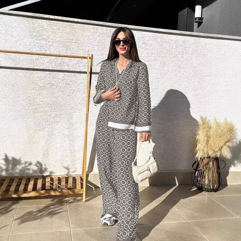 Ženski dvodijelni kostim s tiskom i košulom dugih rukava te visokim strukom hlača, ljeto 2024, poliester 95%+