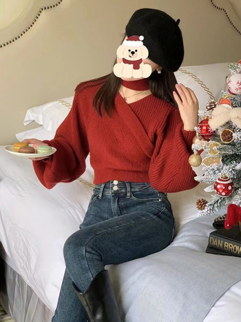 Dvodjelni set: pleteni pulover od ovčje vune i karirana suknja, dugi rukav, proljeće 2025