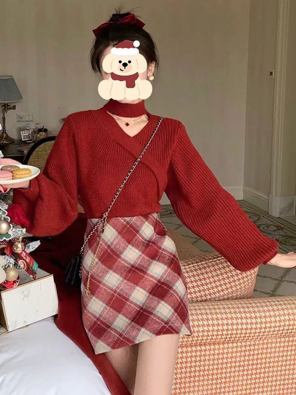 Dvodjelni set: pleteni pulover od ovčje vune i karirana suknja, dugi rukav, proljeće 2025