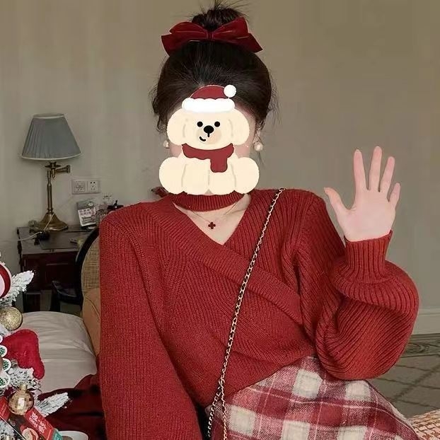 Dvodjelni set: pleteni pulover od ovčje vune i karirana suknja, dugi rukav, proljeće 2025