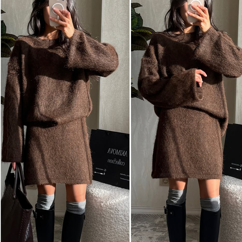 Kostim s suknjom, dugi rukavi, patchwork dizajn, poliester 95%+, jesen 2025