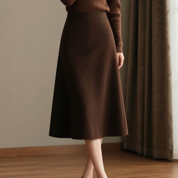 Lolita stil dvodijelni set — top s dugim rukavima i suknja srednje duljine, ovčja vuna, PVC glavni materijal, s oznakom na ovratniku