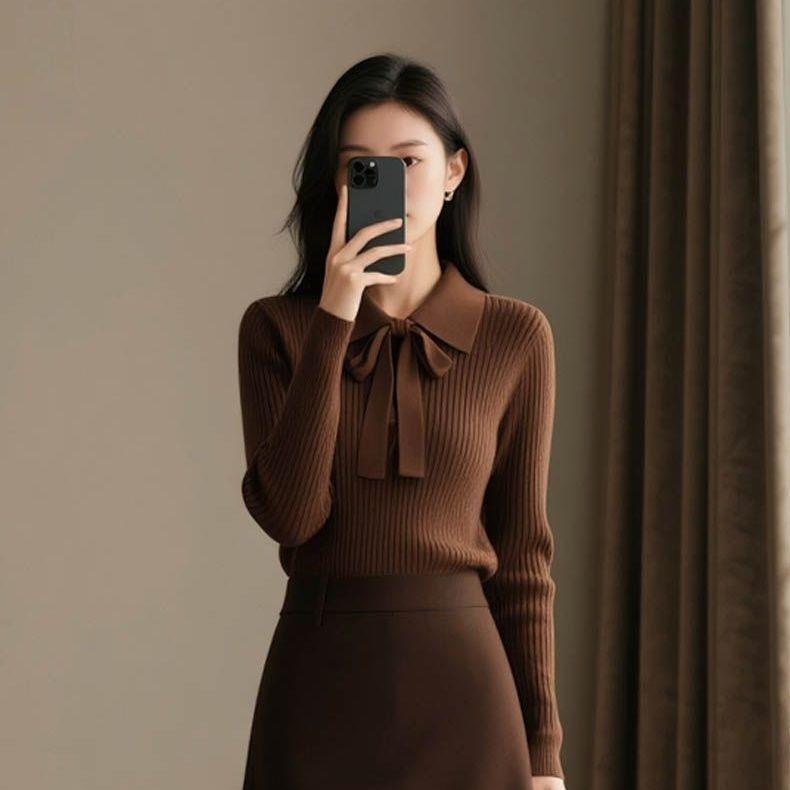 Lolita stil dvodijelni set — top s dugim rukavima i suknja srednje duljine, ovčja vuna, PVC glavni materijal, s oznakom na ovratniku