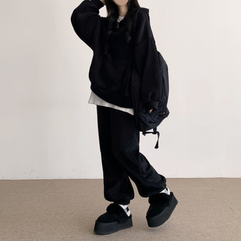 Ženski dvodijelni komplet s kapuljačom i hlačama, poliester-elastan smjesa, 90–95% poliester, elastan <30%, zimski opušten stil inspiriran korejskim i japanskim stilom