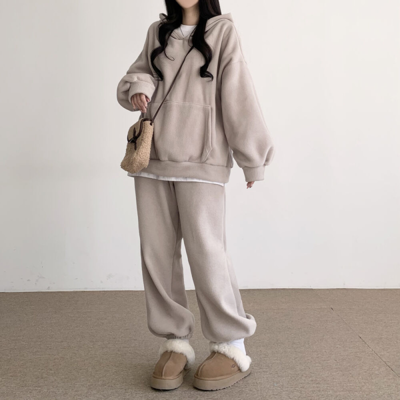Ženski dvodijelni komplet s kapuljačom i hlačama, poliester-elastan smjesa, 90–95% poliester, elastan <30%, zimski opušten stil inspiriran korejskim i japanskim stilom