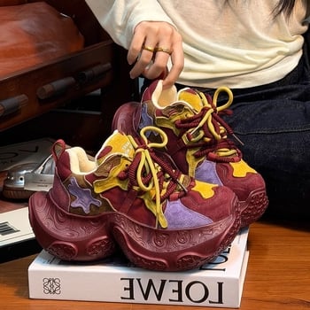 Γυναικεία αθλητικά παπούτσια χαμηλού ύψους, πάνω μέρος από πλαστικό, εσωτερικό από δέρμα, σόλα από καουτσούκ, χειροποίητη κατασκευή