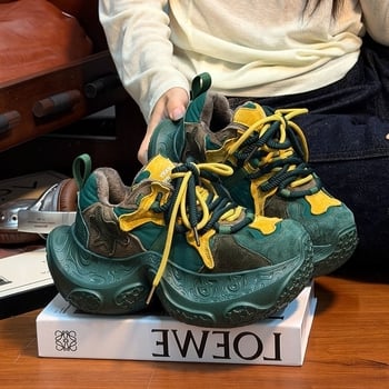 Γυναικεία αθλητικά παπούτσια χαμηλού ύψους, πάνω μέρος από πλαστικό, εσωτερικό από δέρμα, σόλα από καουτσούκ, χειροποίητη κατασκευή