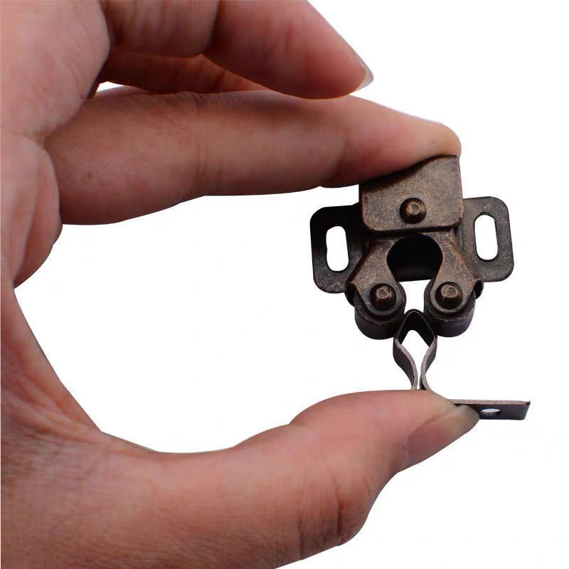 Ormar vrata magnetska zaporka, cinkovog legura, podno montaža, ručno upravljanje, Jingli Hardware, moderan minimalistički stil