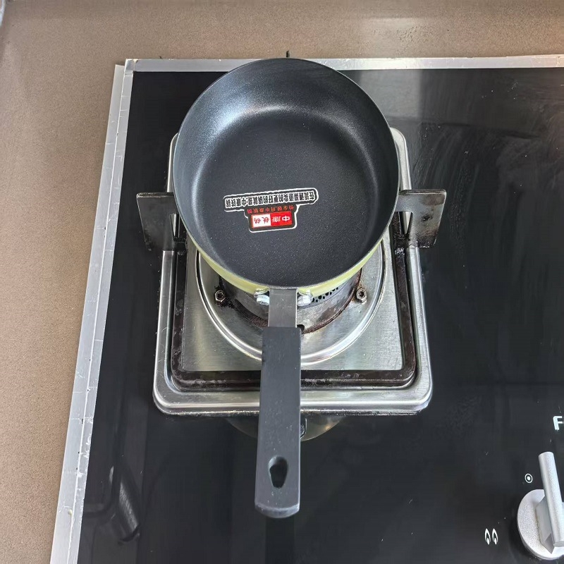 Tava za prženje s neprijanjajućim premazom, aluminijsko dno, kompatibilna s indukcijskim pločama, lako čišćenje, brzo zagrijavanje