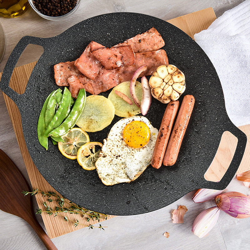 Set aluminijskih nepaličnih tava za roštilj za kampiranje — okruglog oblika, težina 1500 g, broj proizvoda 001, višefunkcionalan, prenosiv, bez dima