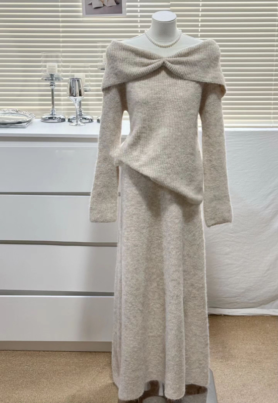 Dvodjelni pleteni set: pulover i midi suknja, elegantan uredski stil, poliester 50–70%, Zima 2025