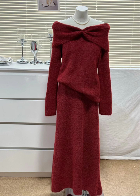 Dvodjelni pleteni set: pulover i midi suknja, elegantan uredski stil, poliester 50–70%, Zima 2025