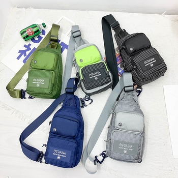 Férfi mellkas táska Oxford anyagból, cipzáras, függőleges négyzet alakú, belső ID rekesz, betűs minta, városi egyszerű stílus