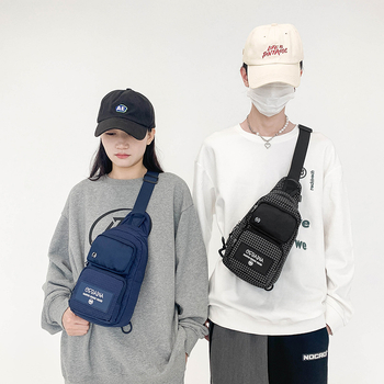 Férfi mellkas táska Oxford anyagból, cipzáras, függőleges négyzet alakú, belső ID rekesz, betűs minta, városi egyszerű stílus