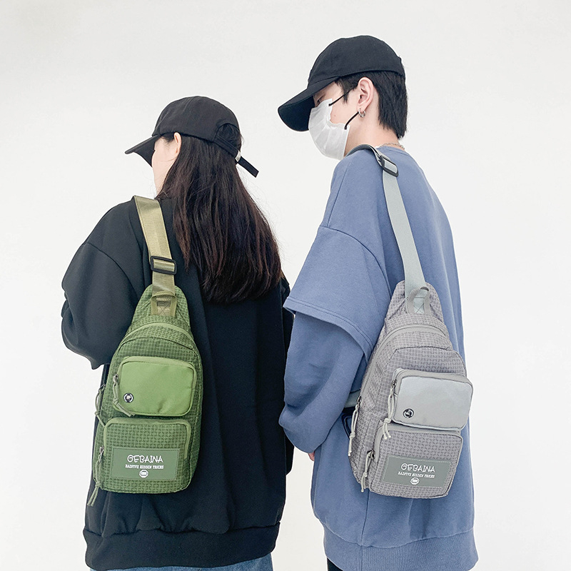 Férfi mellkas táska Oxford anyagból, cipzáras, függőleges négyzet alakú, belső ID rekesz, betűs minta, városi egyszerű stílus