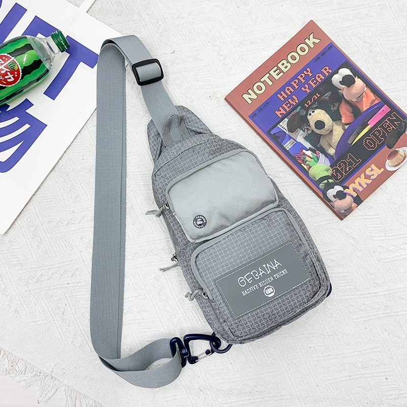 Férfi mellkas táska Oxford anyagból, cipzáras, függőleges négyzet alakú, belső ID rekesz, betűs minta, városi egyszerű stílus