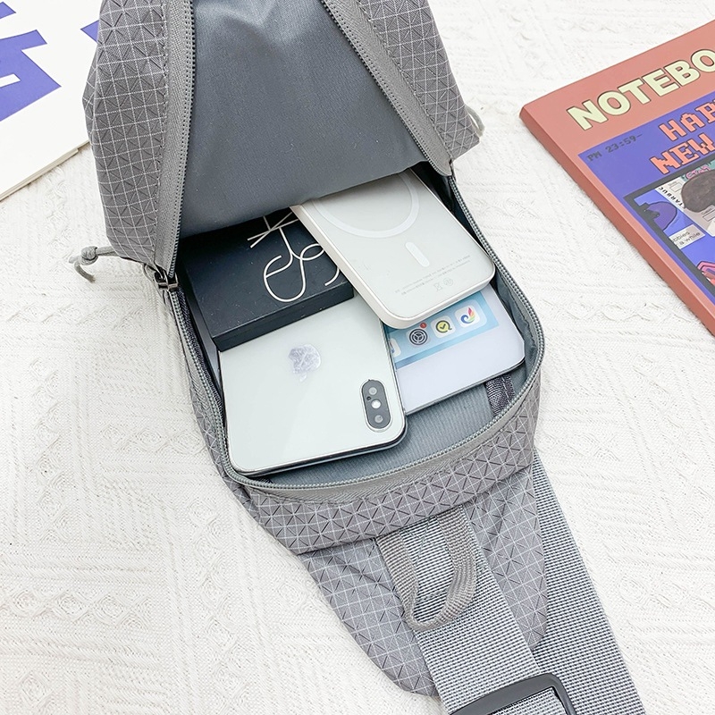 Férfi mellkas táska Oxford anyagból, cipzáras, függőleges négyzet alakú, belső ID rekesz, betűs minta, városi egyszerű stílus