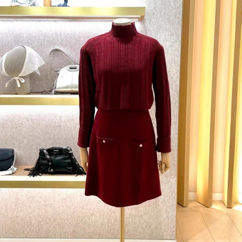 Set tricotat: top din tricot cu guler înalt și rochie fără mâneci, din tricot, lungime scurtă, toamnă 2025, stil casual de costum