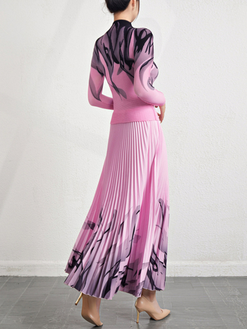 Set din două piese pentru femei: top cu mânecă lungă, în dungi, și fustă cu imprimeu, din chiffon și poliester, stil elegant pentru purtare zilnică, toamna 2023