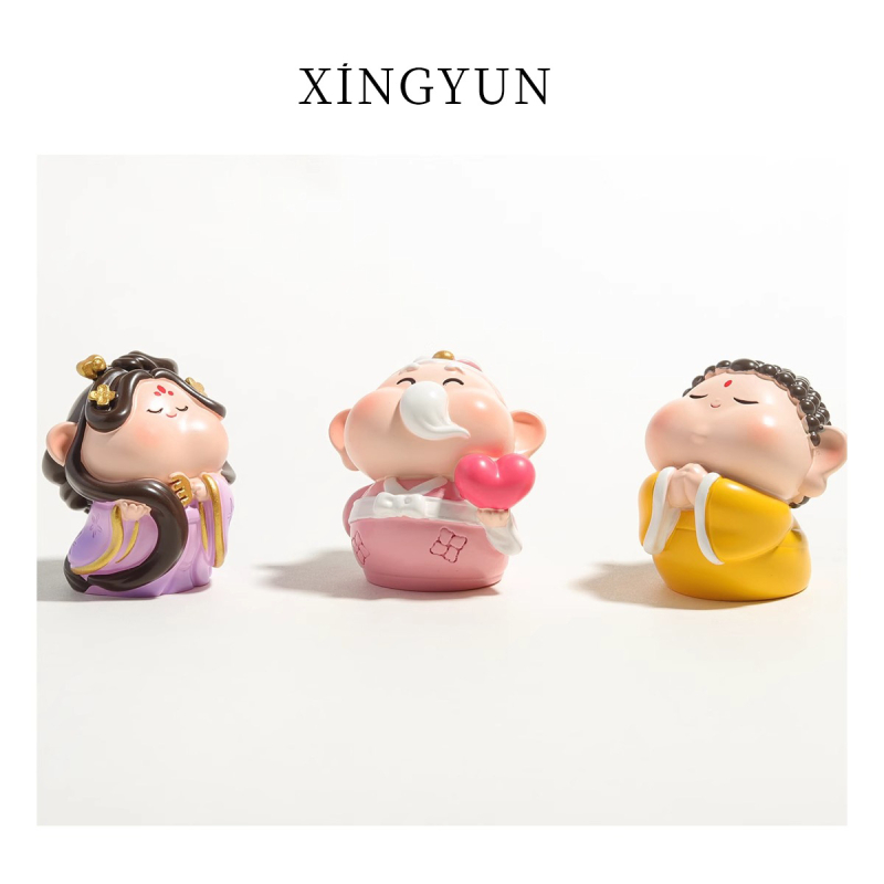 Munkaasztali dísz: Amitábha Buda és a Gazdagság Istene, gyanta, aranyos stílus, ajándék osztálytárs születésnapjára vagy karácsonyra