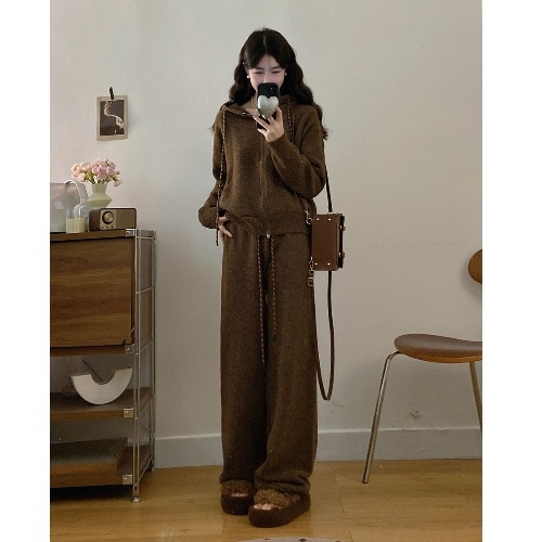 Plus-size ženski komplet: pulover-sweatshirt, lambswool tkanina, PVC glavni materijal, dugi rukav, jesen-zima 2025