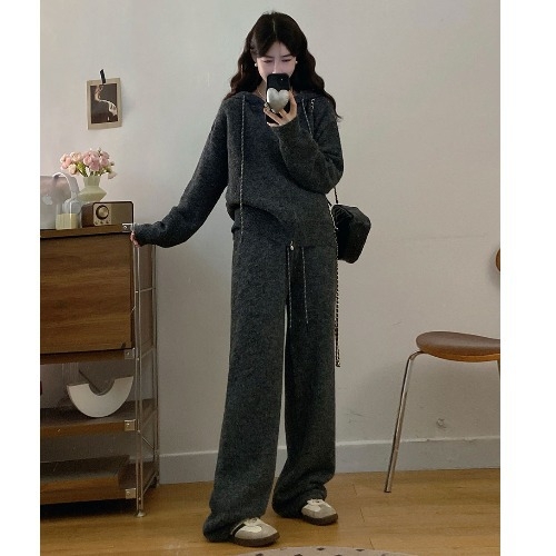 Plus-size ženski komplet: pulover-sweatshirt, lambswool tkanina, PVC glavni materijal, dugi rukav, jesen-zima 2025