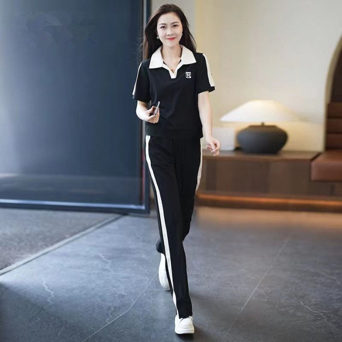 Két részes női kosztüm, királynői nővér-stílus, PVC anyag, 2024 nyár