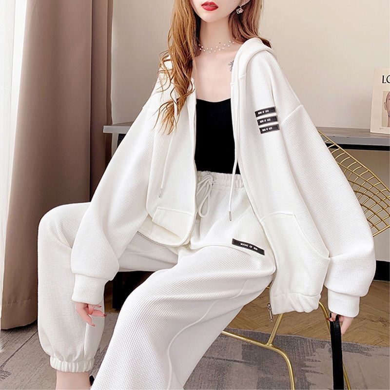 Női kétrészes, lezser sportos szett 3D mintával, poliészter anyag, nadrág, 3/4-es ujj (Őszi 2023)