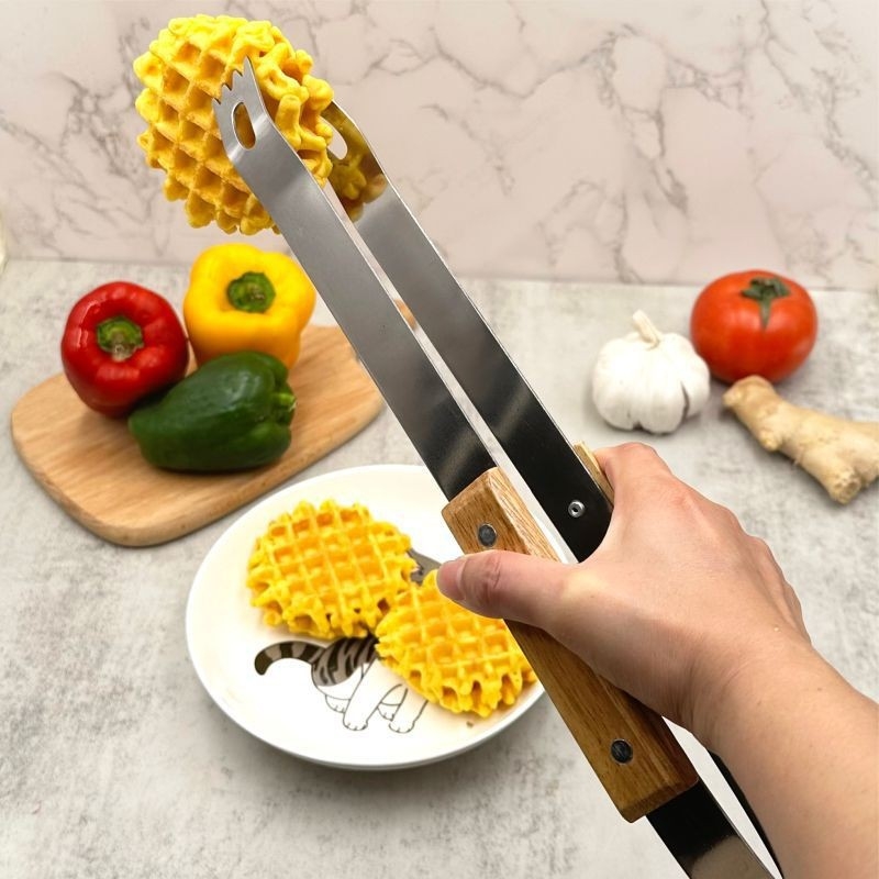 Комплект за барбекю от неръждаема стомана с дървена дръжка, 4 части: нож, клещи, вилица и шпатула – артикул GF0301