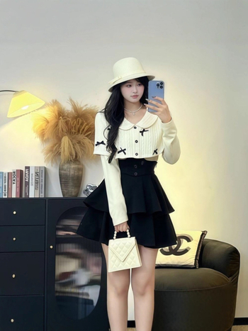 Elegantni ženski kostim u francuskom stilu, set gornji dio i suknja, Top s T-shirt krojem s 3D uzorkom i spojnim šavovima, poliester, Zima 2025