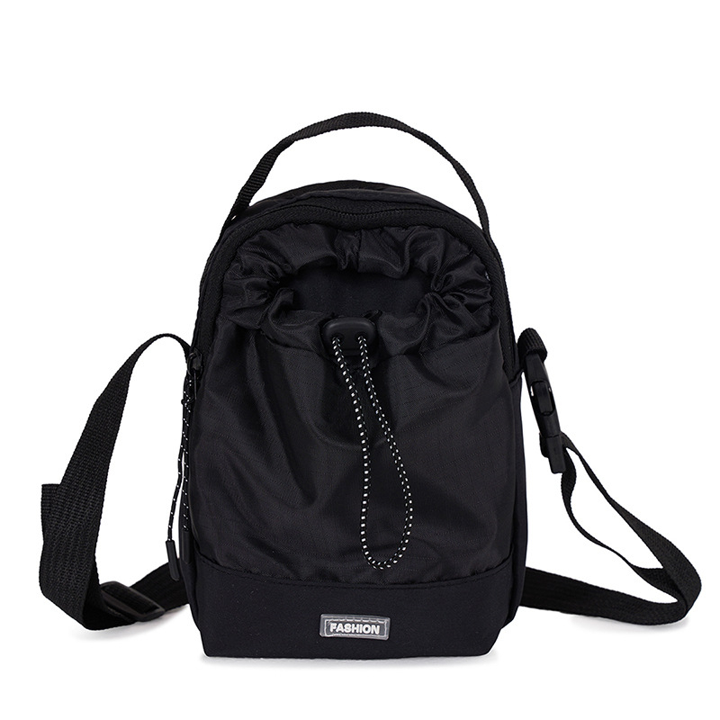 Ruksak za biciklizam s džepom za telefon, lagana vanjska crossbody torba za putovanja, unisex najlonska torba s zakrivljenim ramenskim remenom, kapacitet ispod 20 L