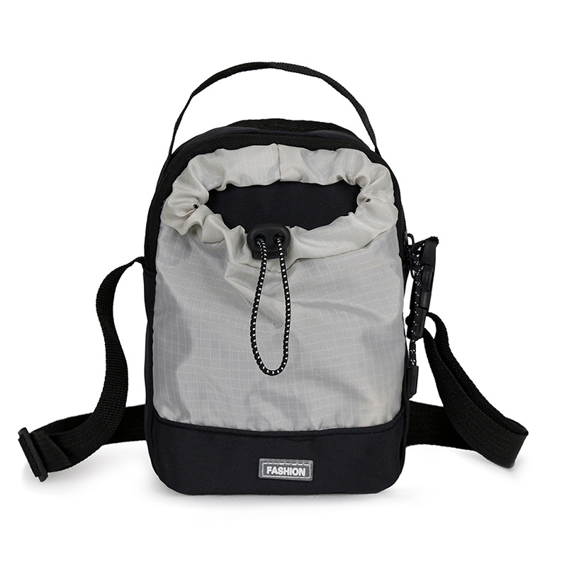 Ruksak za biciklizam s džepom za telefon, lagana vanjska crossbody torba za putovanja, unisex najlonska torba s zakrivljenim ramenskim remenom, kapacitet ispod 20 L