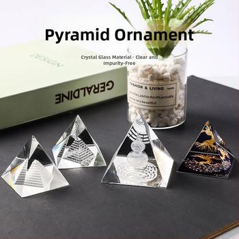 Πυραμίδα από κρύσταλλο – διακοσμητικό με εσωτερικά χαραγμένο αρχαϊκό Αιγυπτιακό κείμενο, K9 κρύσταλλος, γεωμετρικός οικιακός διακοσμός