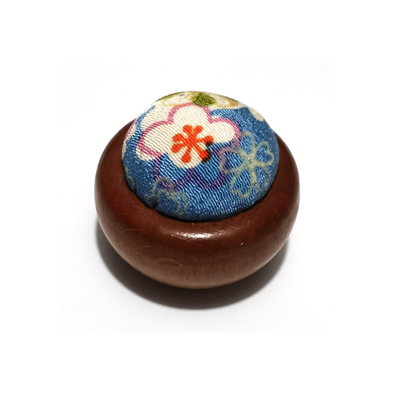 Drvena kutija za šivanje s podlogom za igle za križni šivanje — ručno izrađeni DIY alati i platneni organizator za igle, E2005; 300 kom; bruto težina 10,1 kg; mogućnost prilagodbe