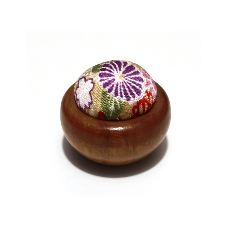 Drvena kutija za šivanje s podlogom za igle za križni šivanje — ručno izrađeni DIY alati i platneni organizator za igle, E2005; 300 kom; bruto težina 10,1 kg; mogućnost prilagodbe