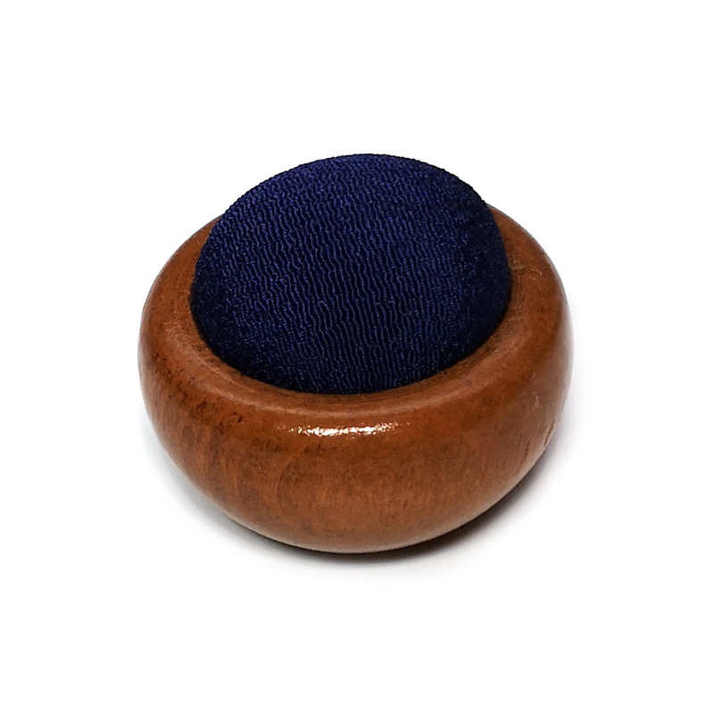 Drvena kutija za šivanje s podlogom za igle za križni šivanje — ručno izrađeni DIY alati i platneni organizator za igle, E2005; 300 kom; bruto težina 10,1 kg; mogućnost prilagodbe