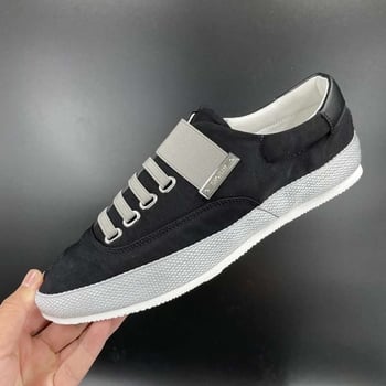 Férfi slip-on sportcipő, koreai stílus, légáteresztő több anyagból készült felsőrész, kerek orr, gumi talp