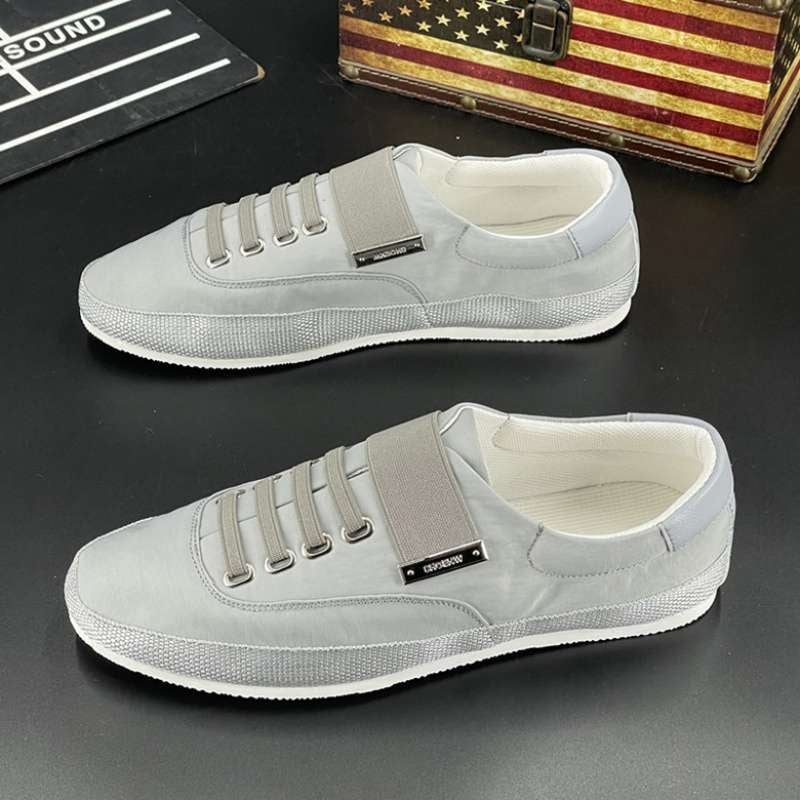 Férfi slip-on sportcipő, koreai stílus, légáteresztő több anyagból készült felsőrész, kerek orr, gumi talp