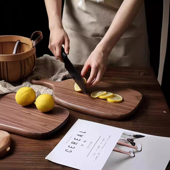 Diófából készült vágódeszka és sajttál – kétoldalas, csúszásmentes, hordozható, háztartási használatra