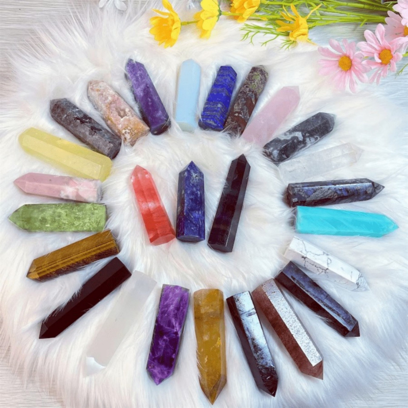 Διακοσμητική κρυστάλλινη στήλη, στήλη με ένα αιχμηρό άκρο, κρυσταλλικό υλικό, μοντέρνο μινιμαλιστικό στυλ