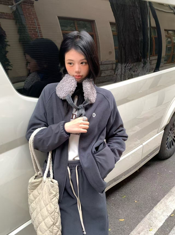 Ženski zimski set: flis kardigan i suknja s izvezenim motivom, japanski stil
