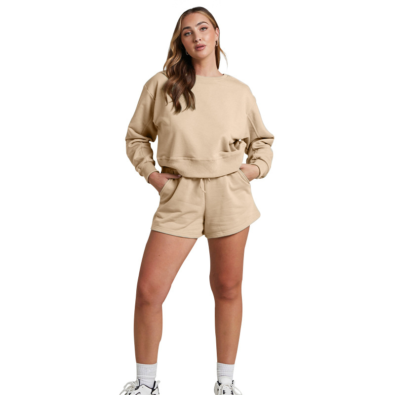 Ženski dvodijelni set: hoodie s dugim rukavima i hlače do tri četvrtine; materijal poliester-pamuk; casual euro-američki stil