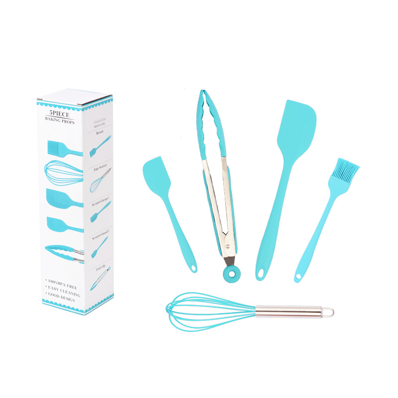 Set din silicon cu cinci piese pentru bucătărie: clips pentru aliment, tel pentru ouă, spatulă, pensulă de ulei și instrumente de copt; mânere din silicon; protecție împotriva arsurilor