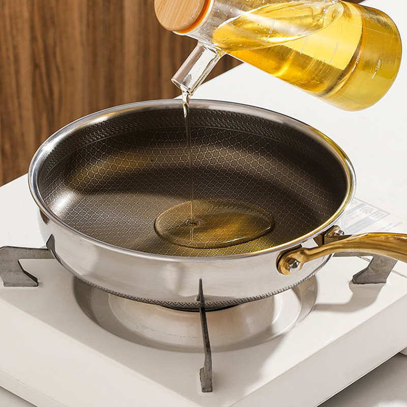 Titanijski non-stick duboki tiganj s pčelinjom mrežom površine, pogodan za indukcijske ploče