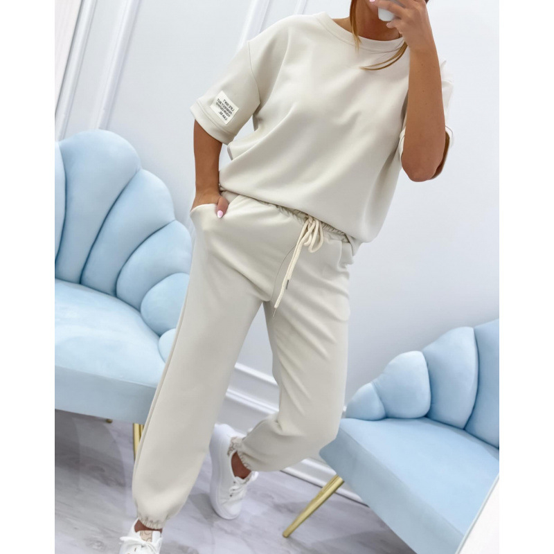 Ženski casual kostim s hlačama – jednofareban model, detalji kolage, pamuk-poliester mješavina
